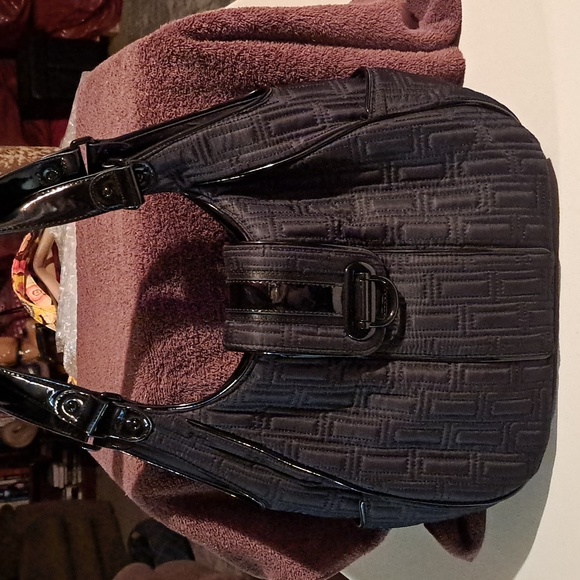 Vera Bradley Handbags - Vera Bradley quilted hobo bag.